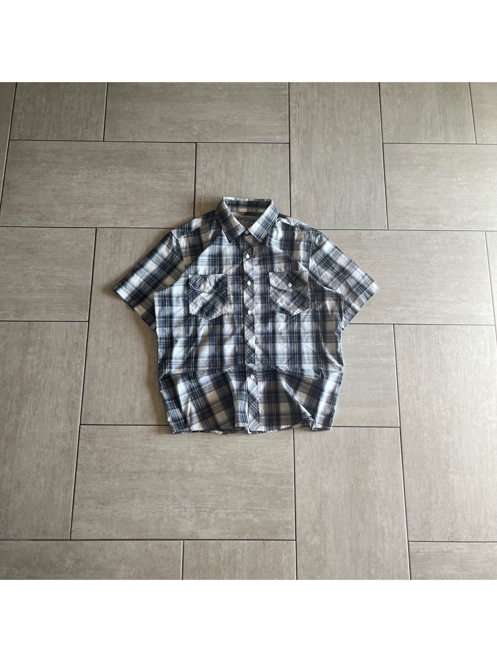 Chals Large Plaid Short Sleeve Button-Up Shirt Large